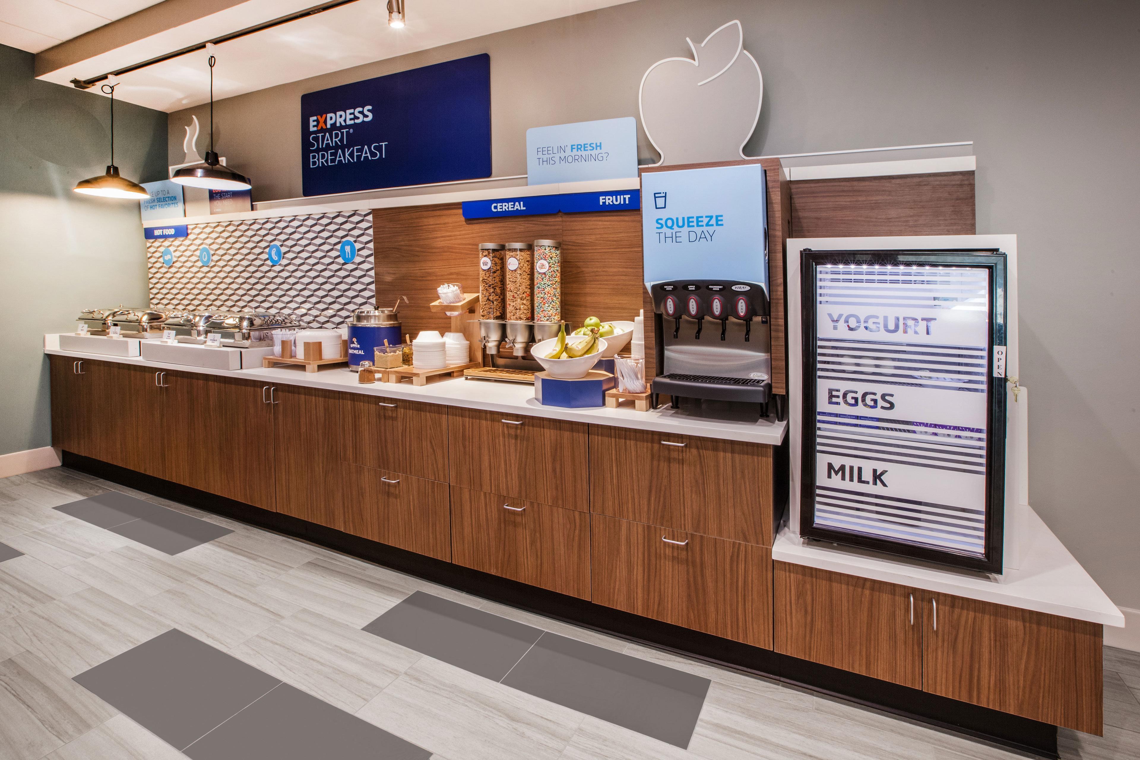 Holiday Inn Express & Suites Pueblo By Ihg Eksteriør billede