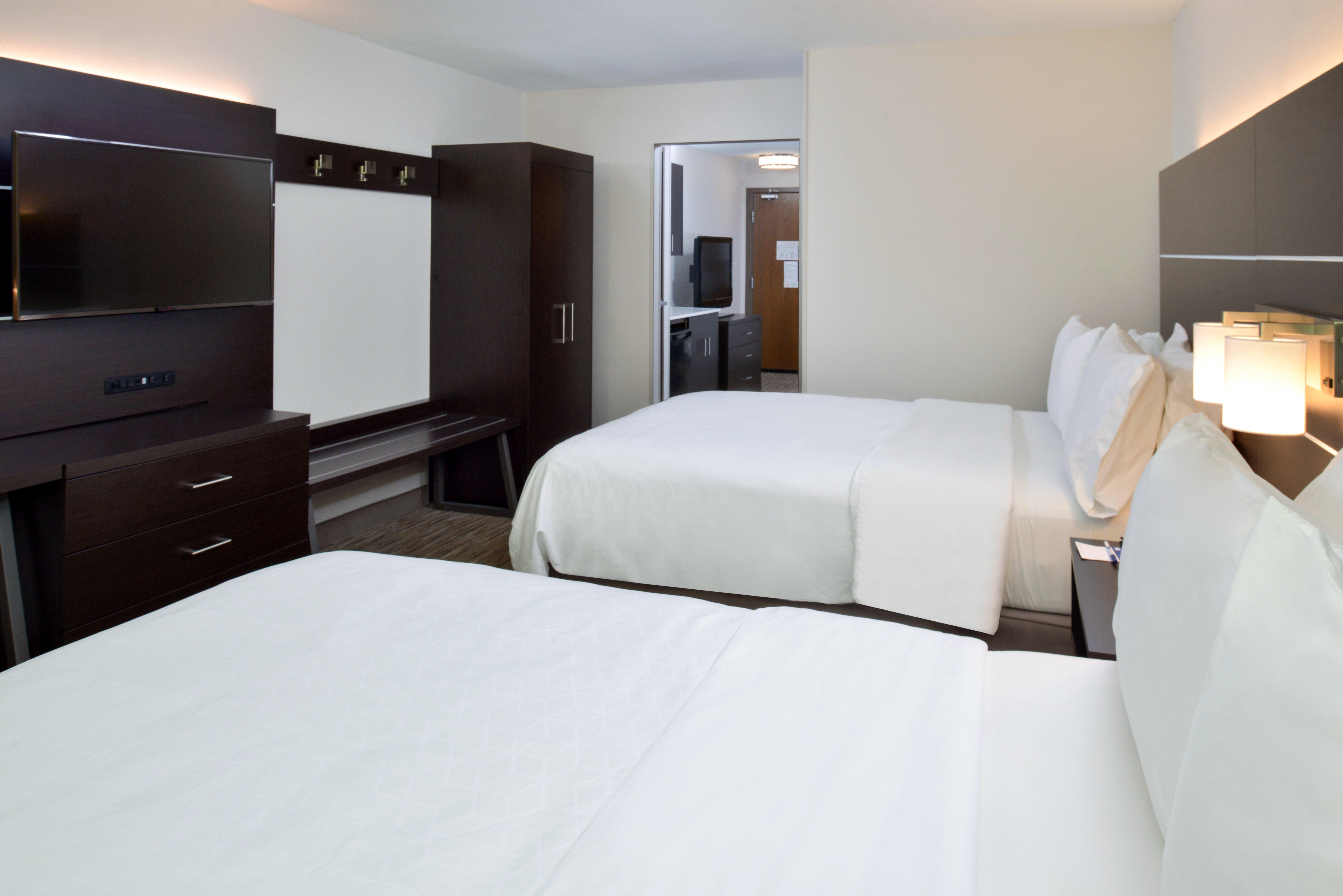 Holiday Inn Express & Suites Pueblo By Ihg Eksteriør billede