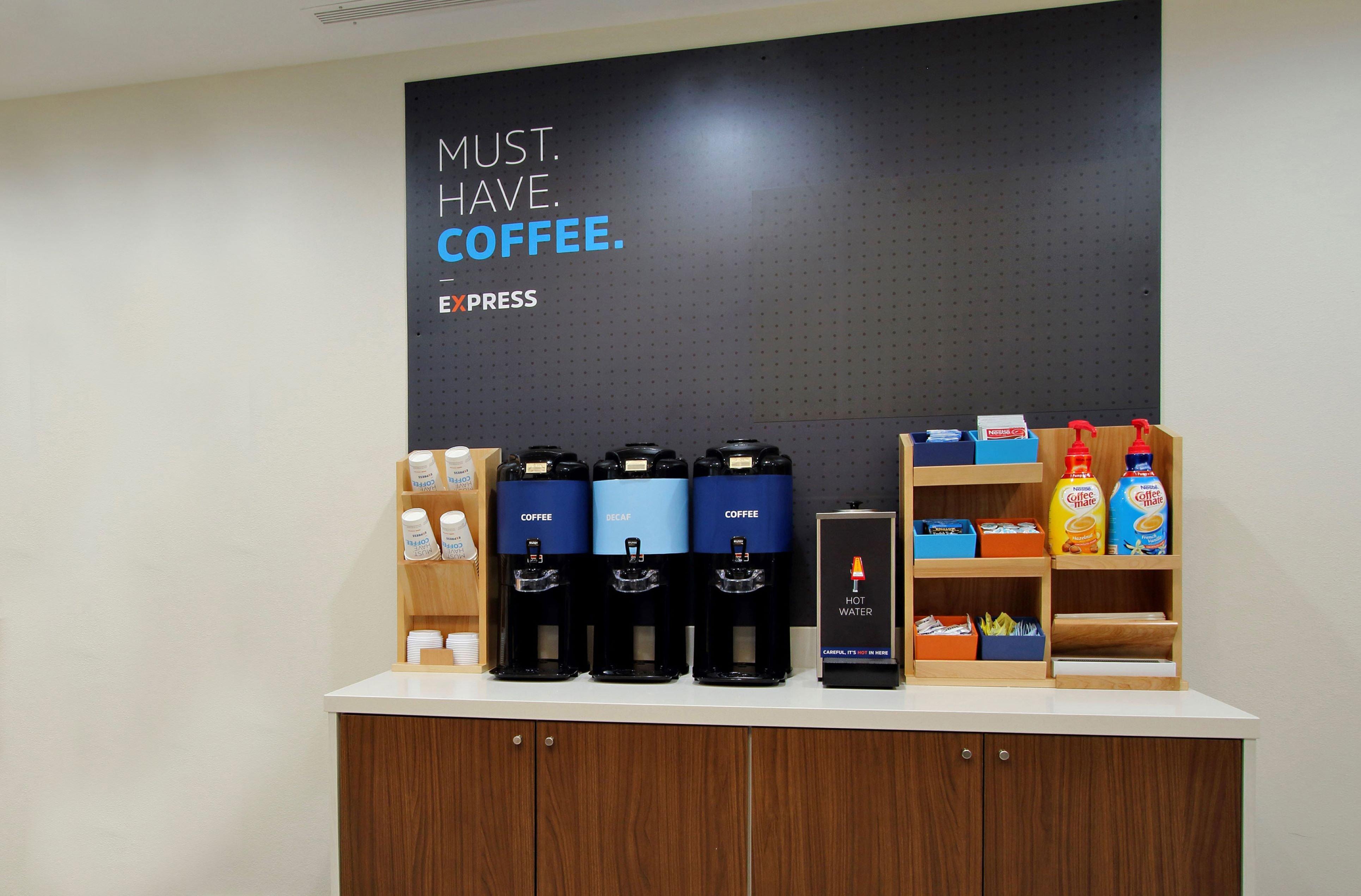 Holiday Inn Express & Suites Pueblo By Ihg Eksteriør billede