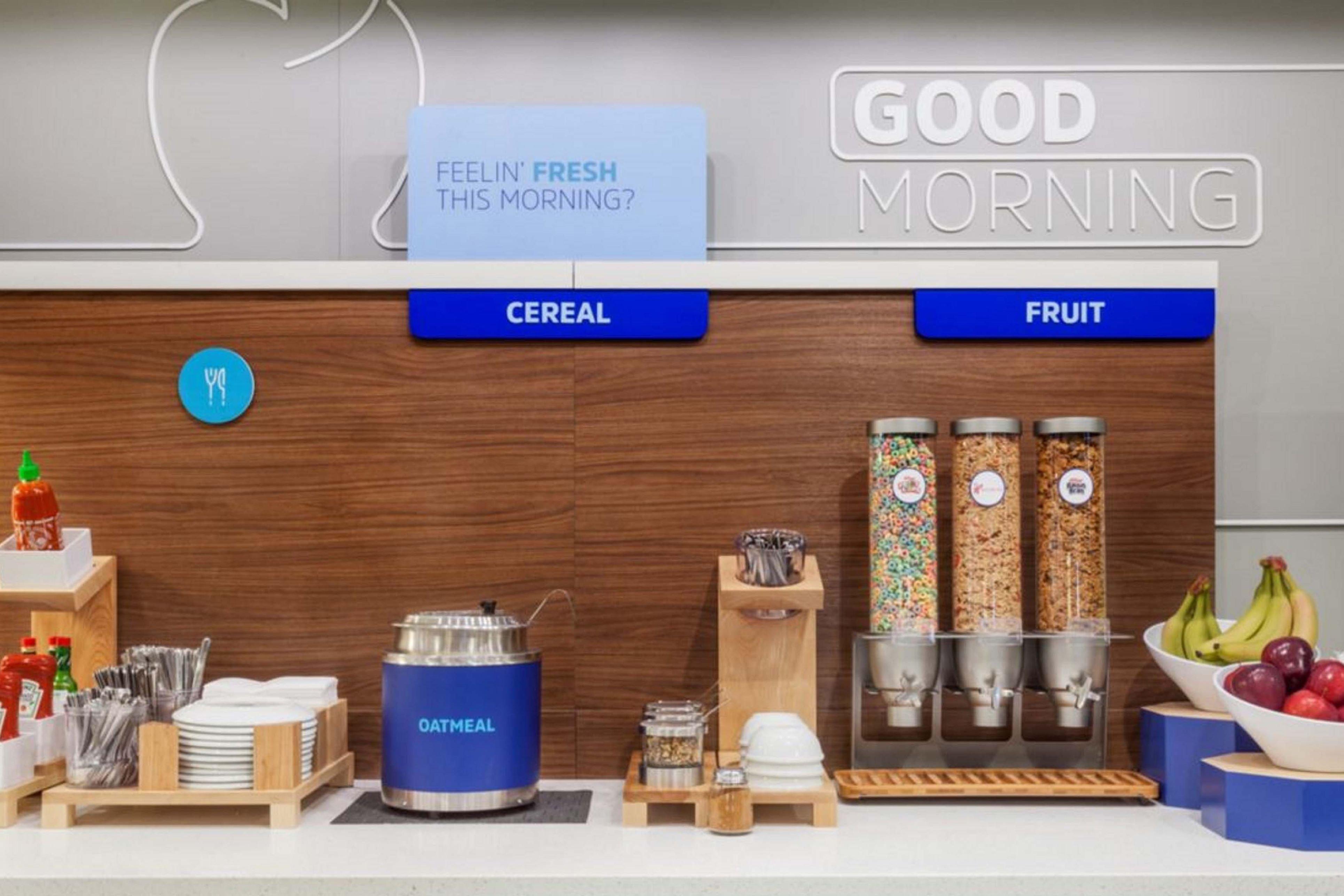 Holiday Inn Express & Suites Pueblo By Ihg Eksteriør billede