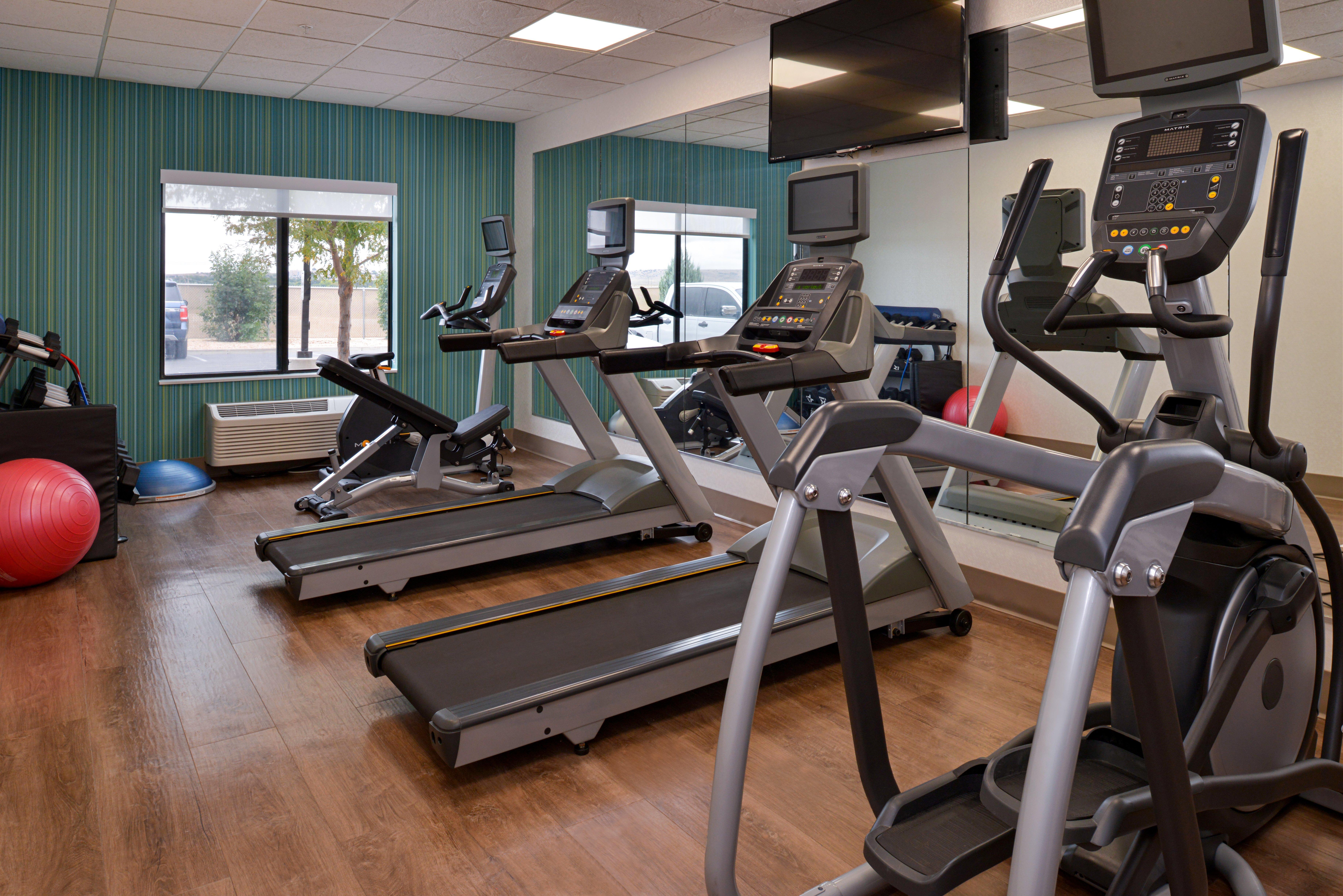 Holiday Inn Express & Suites Pueblo By Ihg Eksteriør billede