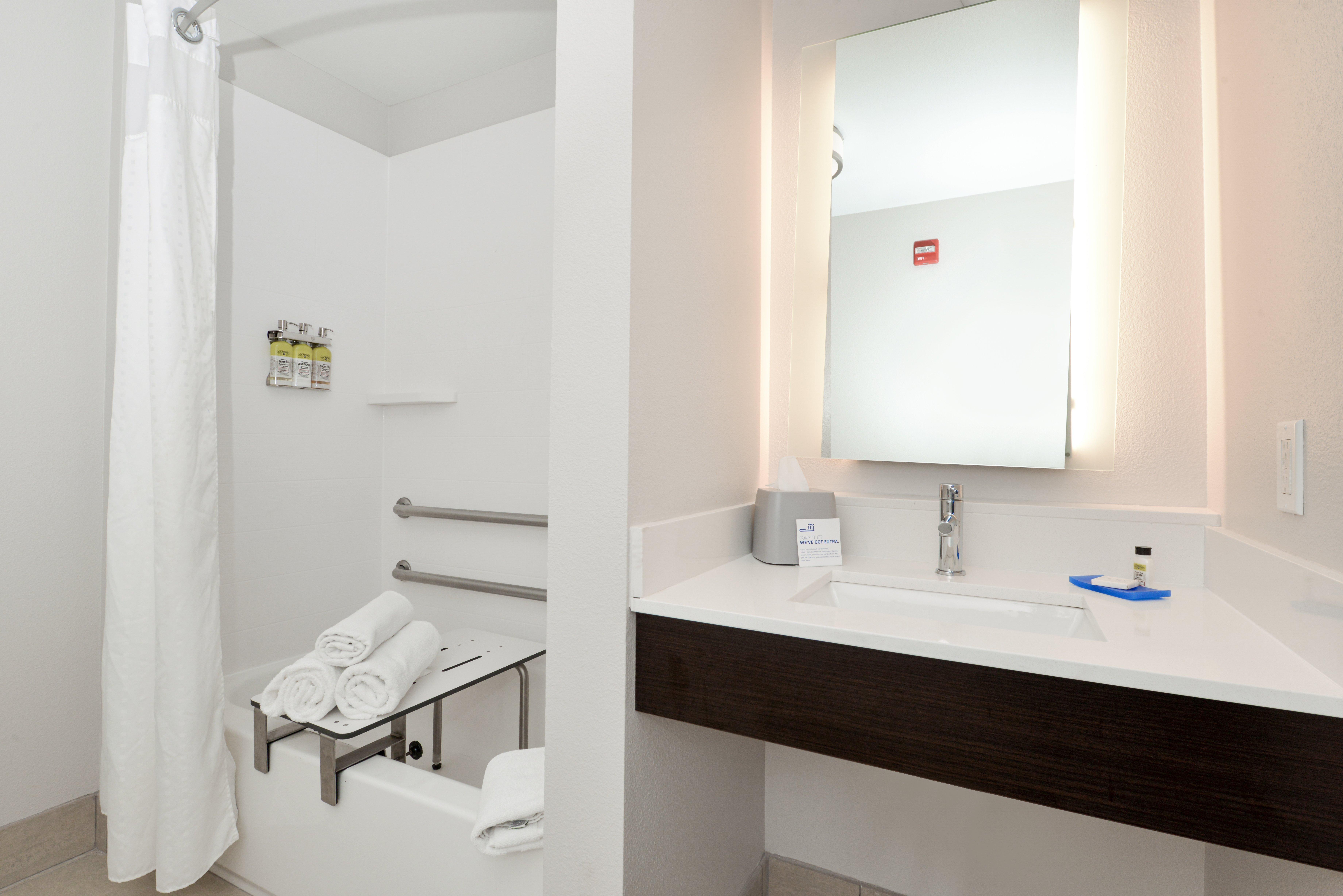 Holiday Inn Express & Suites Pueblo By Ihg Eksteriør billede