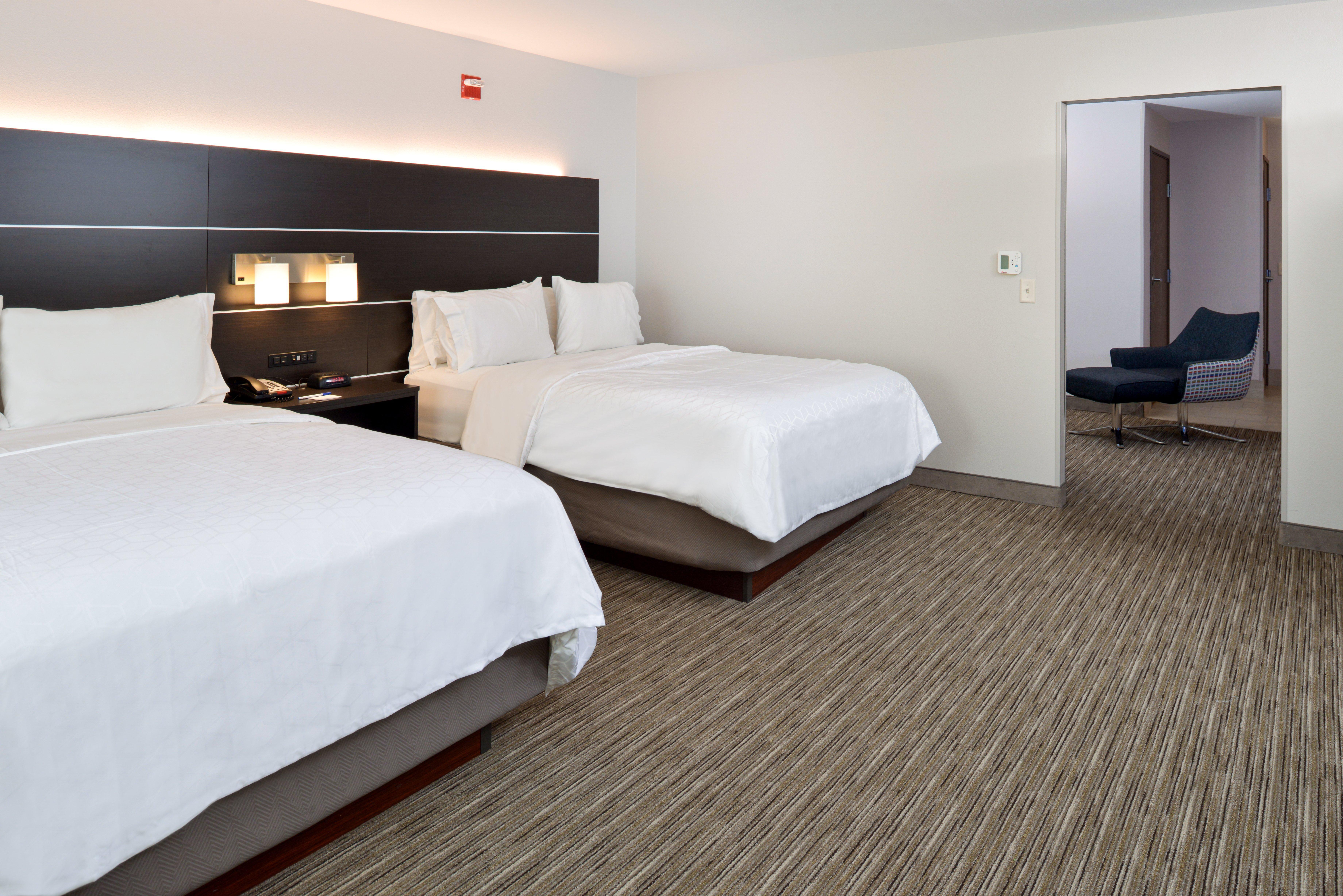 Holiday Inn Express & Suites Pueblo By Ihg Eksteriør billede