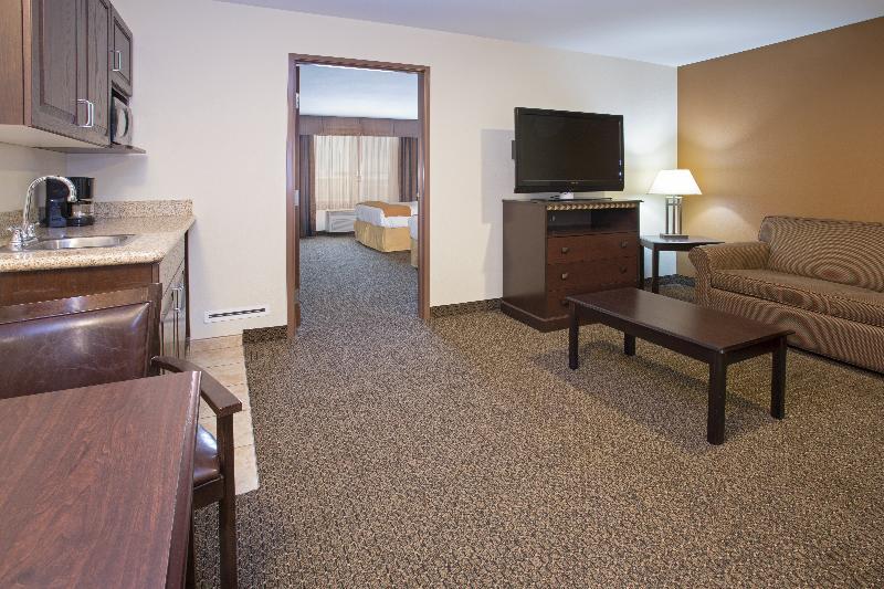 Holiday Inn Express & Suites Pueblo By Ihg Eksteriør billede
