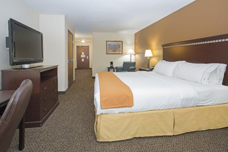 Holiday Inn Express & Suites Pueblo By Ihg Eksteriør billede